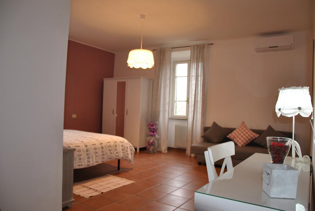 Отель Casale Appio Рим Экстерьер фото